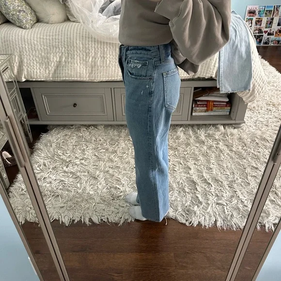 Abercrombie & Fitch '90s Relaxed Blue Jeans - Picture 6 of 6